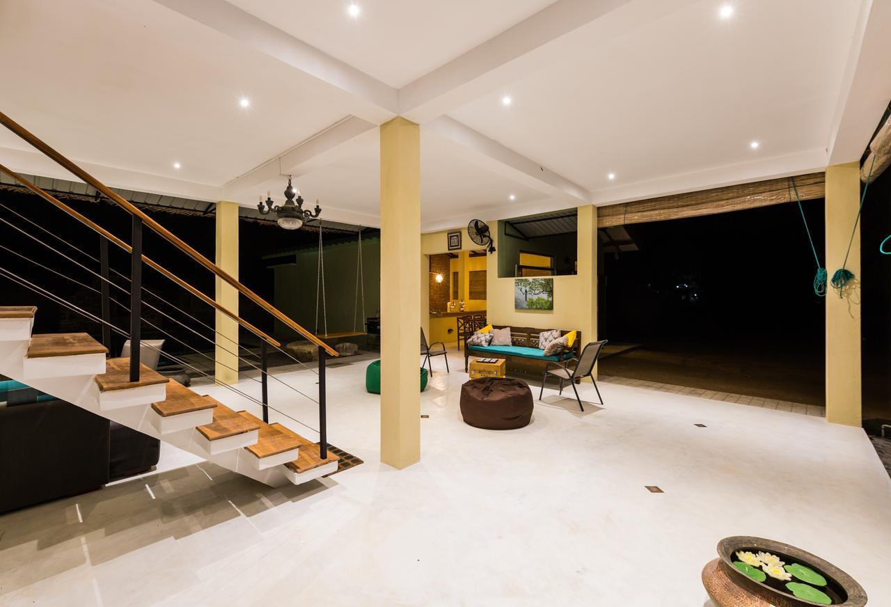 Forestville Yala Bagian luar foto